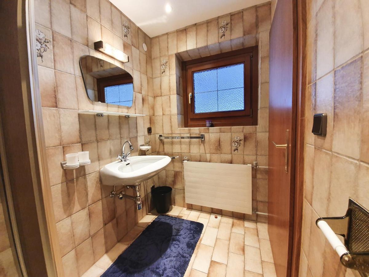 Ferienwohnung Kroell Цел ам Цилер Екстериор снимка