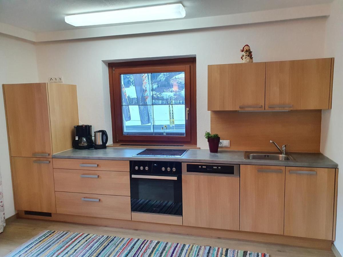 Ferienwohnung Kroell Цел ам Цилер Екстериор снимка